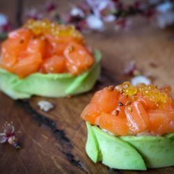 Gunkan de Tartar de Salmón