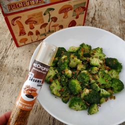 Brocoli con semillas de sésamo
